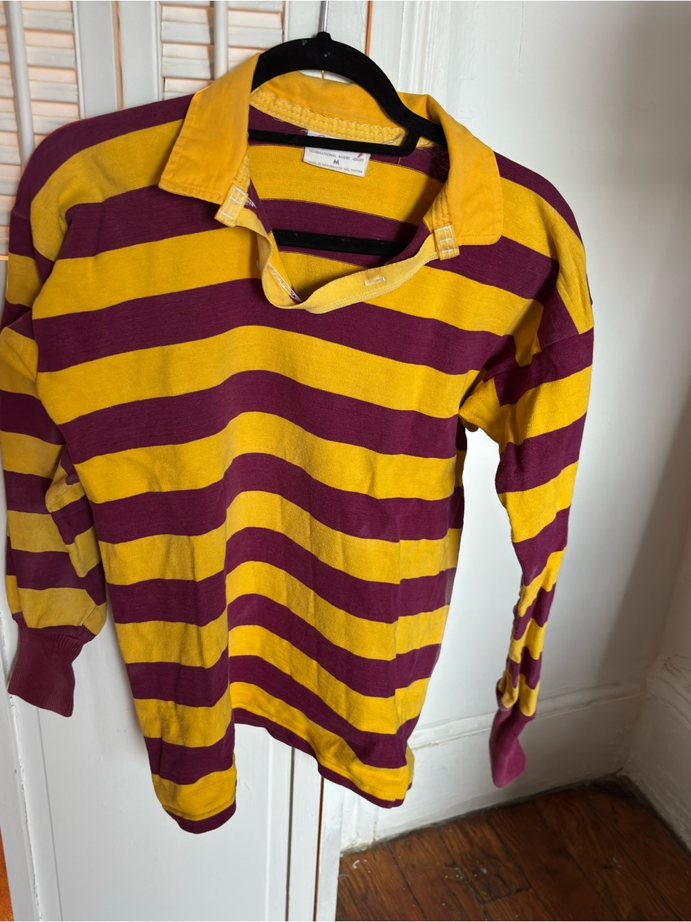 Women’s Unisex Long-Sleeve Rugby Shirt in Yellow & Maroon